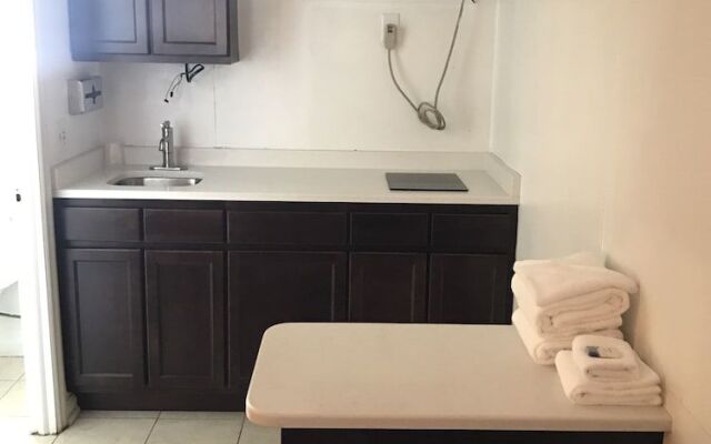 Leola Inn and Suites