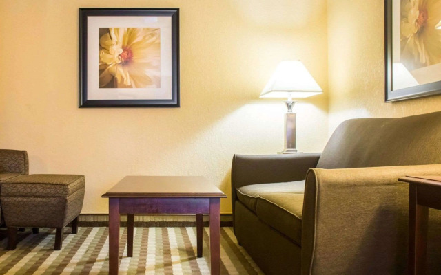 Quality Inn & Suites Syracuse Fairgrounds