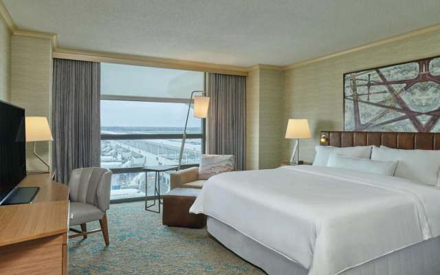 The Westin Detroit Metropolitan Airport