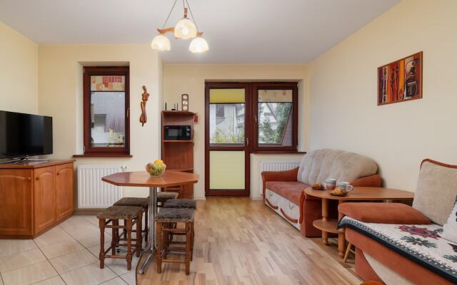 Cozy Apartment in Zakopane by Renters