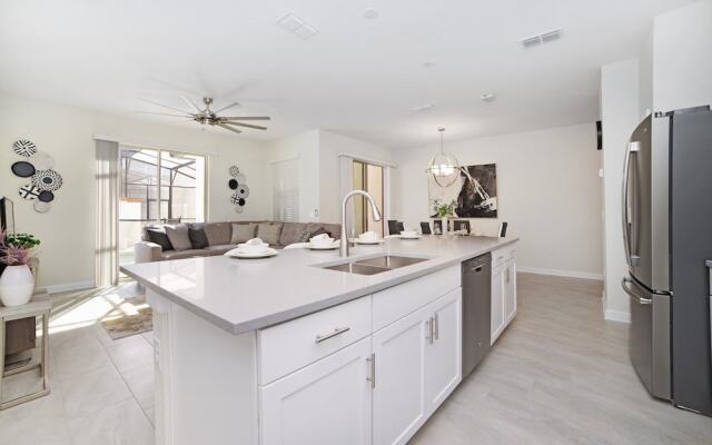 4 Bedroom Storey Lake Vacation Home