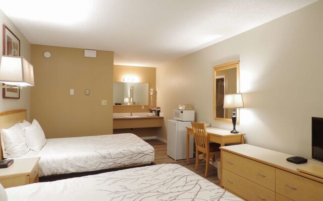 Canadas Best Value Inn and Suites Fernie