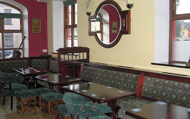 Ravine Hotel