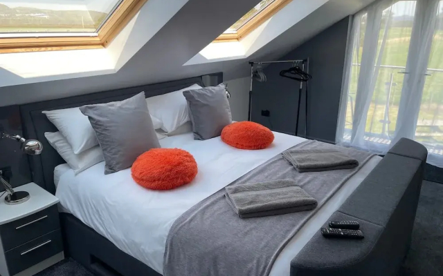 Ulverstons Little gem - Sleeps 2 - Free Parking