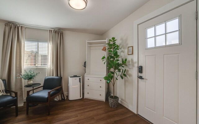Charming Chandler Retreat w/ Furnished Patio!