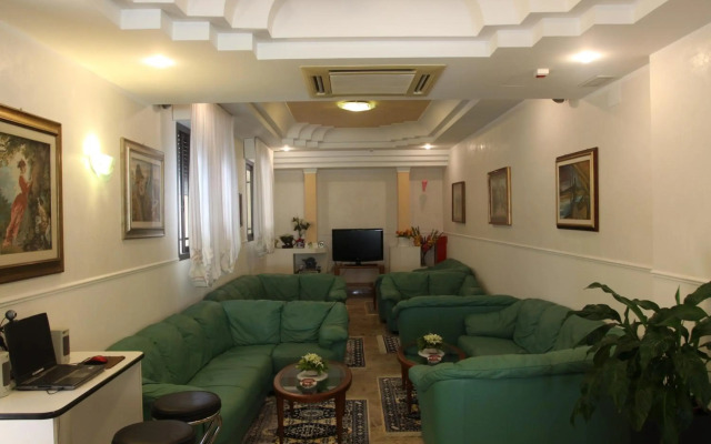 Hotel Adele