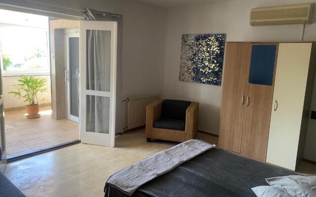 Dub center apartment II