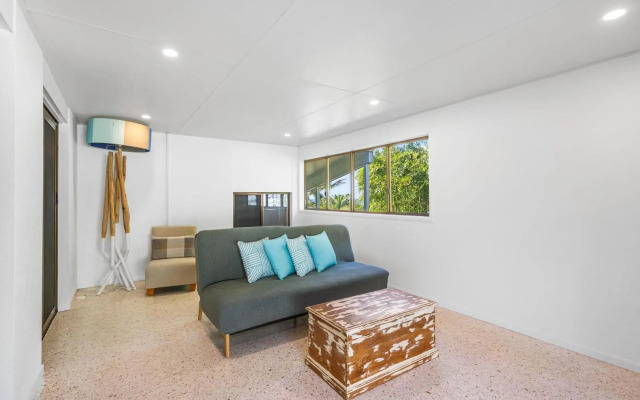 The Pool House Coolum Beach