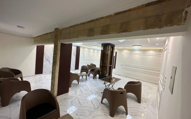 PR Pyramids Inn