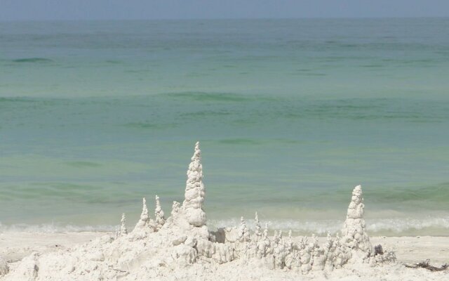 White Sands Beach Resort - Anna Maria Island
