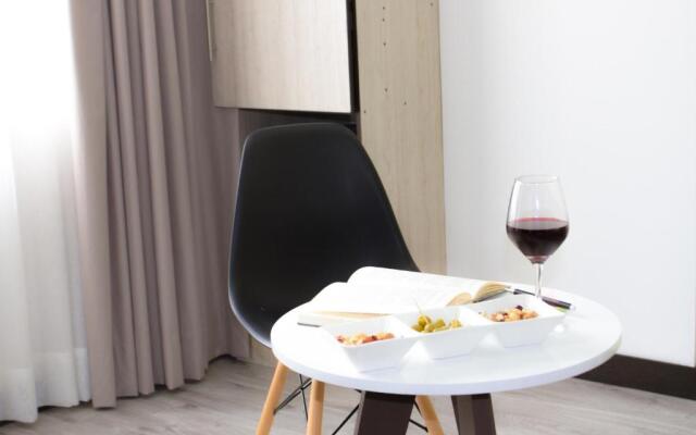 Hotel WLH Bogota - White Lighthouse