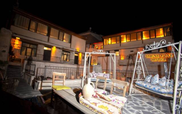Young Cave Hotel