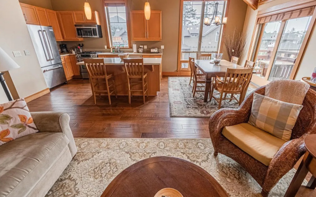 Lodges at Cannon Beach C2