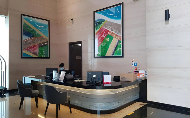Crown Regency Serviced Suites