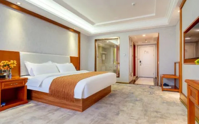 Yueshu Hotel (Guilin North High-speed Railway Station)