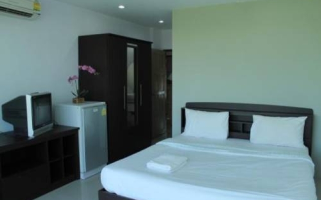 Baan Tonnam Guesthouse