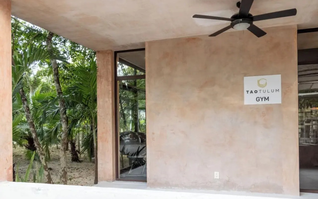 Modern Apt Tulum with 2 BDR Gym & Pool