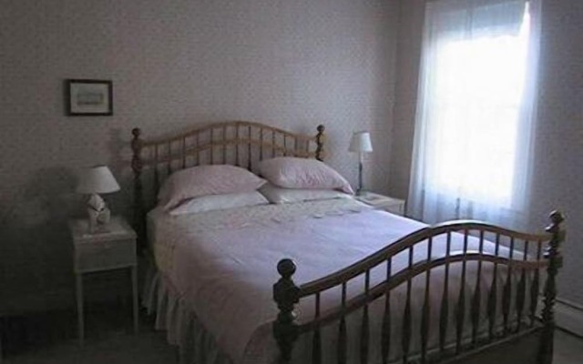 Inn at Neshobe River