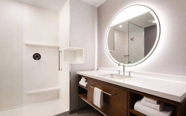 Courtyard by Marriott Cleveland TN