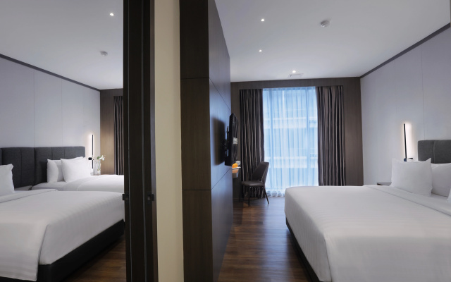 Harper Premier Nagoya Batam – Guest Rooms – Batam