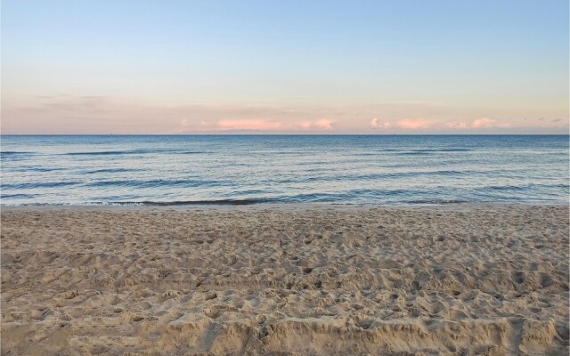 Stunning Home in Darlówko With 5 Bedrooms