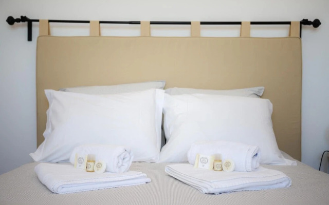 Sea View Apartment by Rent4all