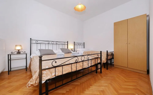 Apartments Saphron Beach
