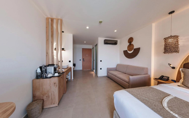 Cabana Blu Hotel & Suites