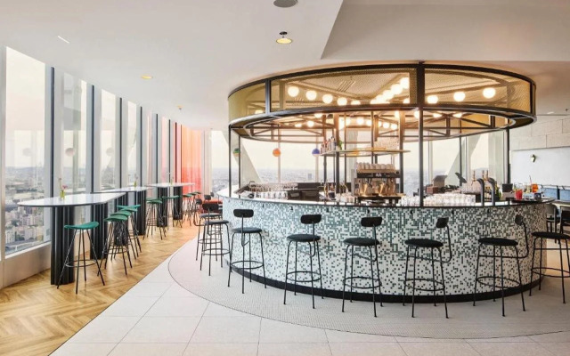 H4 Hotel Wyndham Paris Pleyel Resort