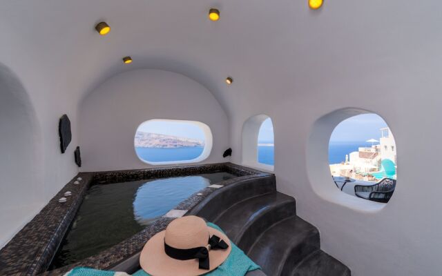 Oia Angle Cavehouse