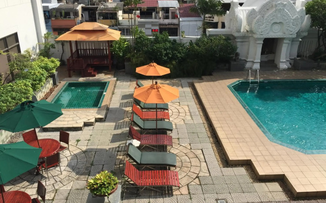 Indra Regent Hotel