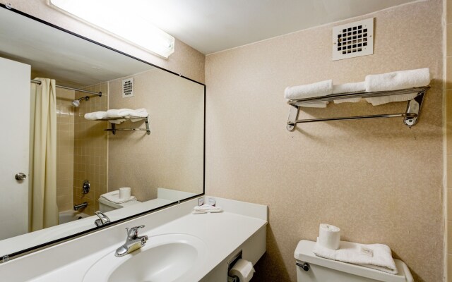 University Hotel and Suites