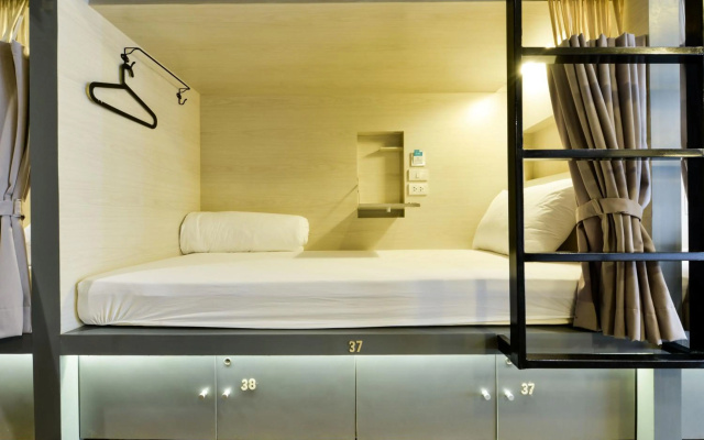 The Cube Hostel Silom – Guest Rooms – Bangkok