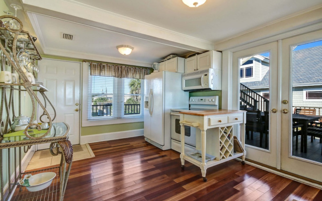 623 Ocean Ave