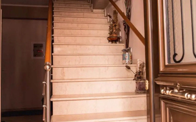 Forest View Apartment