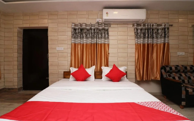 Golden Inn By OYO Rooms