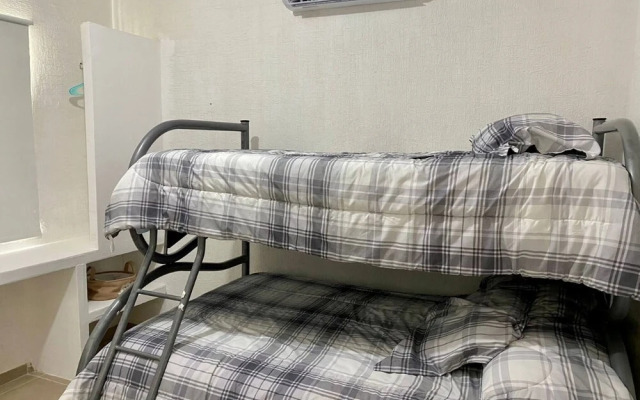 Lovely Third Floor3 Bedroom2 Bath Condo With Pool