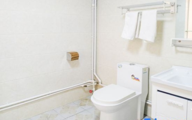 OYO Hanzhong Baiweiyuan Hotel – Bathroom – Hanzhong