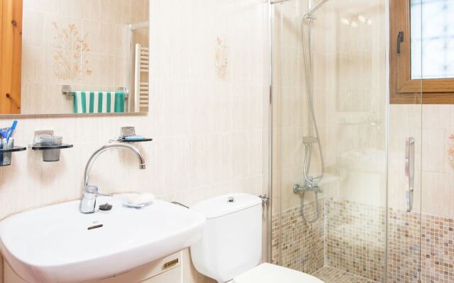 Holiday House With Private Pool for 4 People in Sant Pere Pescador
