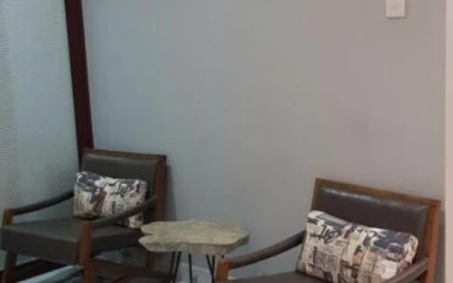 Silver Palm Hotel