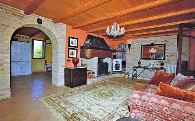 Elegant Villa in Montecosaro Italy with Hot Tub