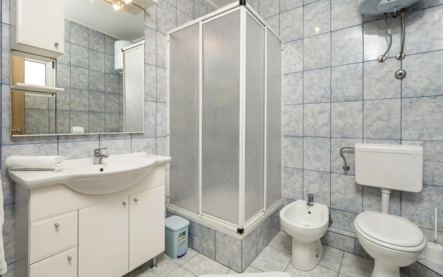 Stunning Apartment in Kustici With 3 Bedrooms and Wifi