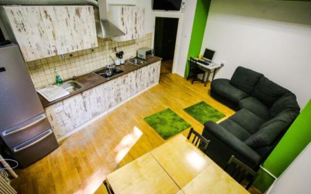 CoolTour Hostel