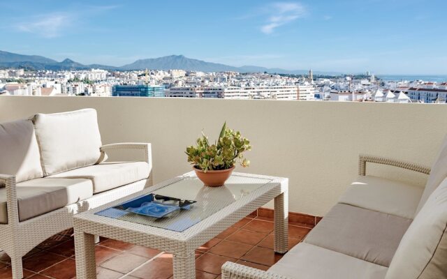 PDM-Apartment with fantastic views Estepona