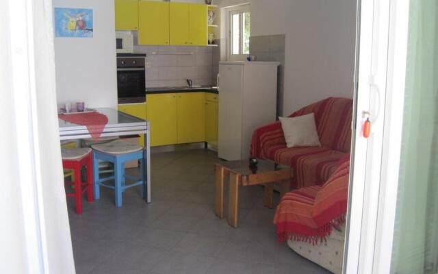 Gana - 50 M From the sea - A1
