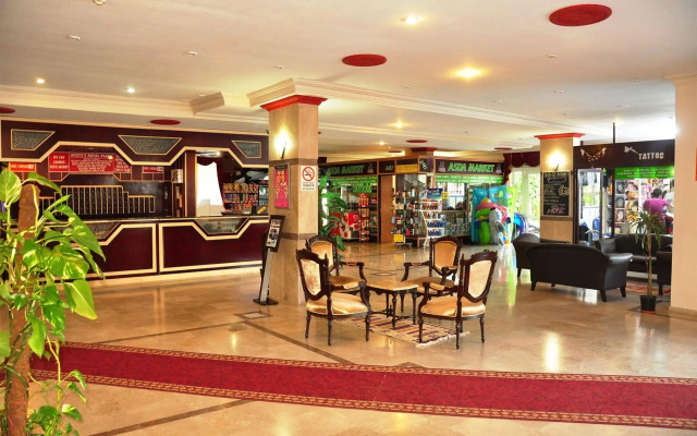 Mustis Royal Plaza Hotel