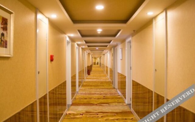 Yintai Business Hotel