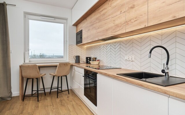 Home Office Flat Miedziana by Renters