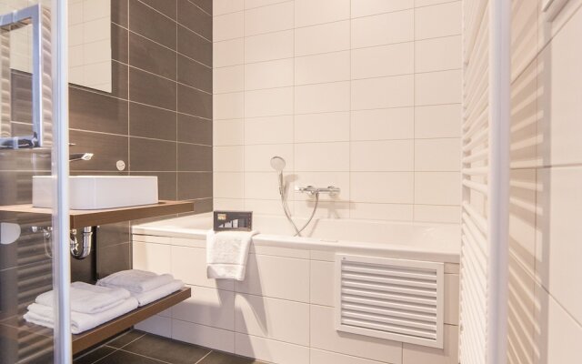 Luxurious Apartment With Bubble Bath