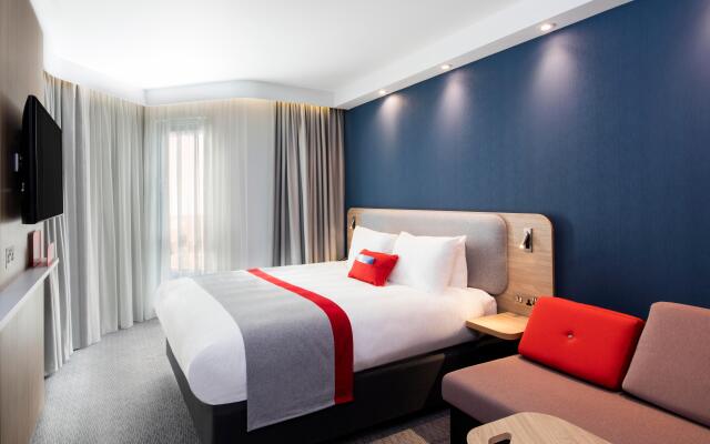 Holiday Inn Express Belfast City by IHG